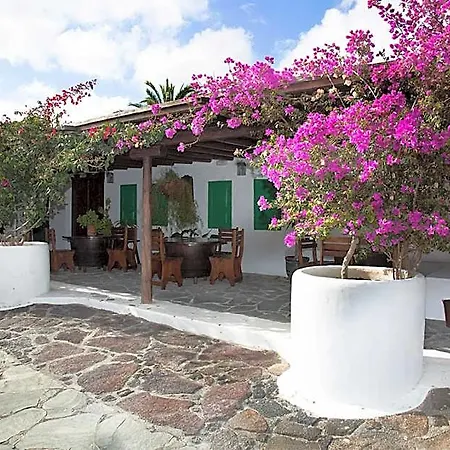 Hotelito La Era Bed and Breakfast 3*